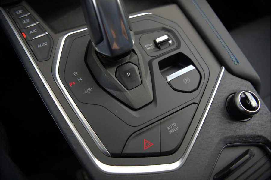 Lynk & Co 01 1.5 Black Edition | Panoramadak | Stoelverwarming | Keyless | Apple Carplay | Memory Seat | Adaptive Cruise Control | Infinity | Navigatie | 360 Camera | Parkeersensoren | Ambiance Verlichting | SOH 94.88%