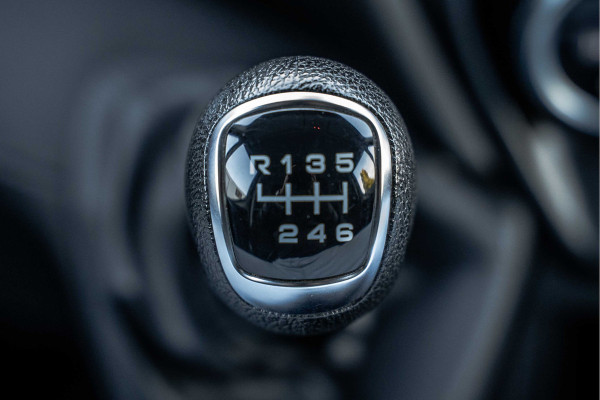 Iveco Daily 35S16 | 160PK | 3-Zits | Climatronic | Trekhaak 3.500 Kg