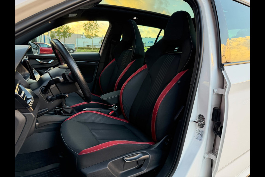 Škoda Kamiq 1.0 TSI DSG-7 Monte Carlo Vol | Pano | Camera | Parksens | Stoelverwarming | Carplay | Keyless |