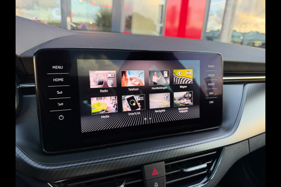 Škoda Kamiq 1.0 TSI DSG-7 Monte Carlo Vol | Pano | Camera | Parksens | Stoelverwarming | Carplay | Keyless |