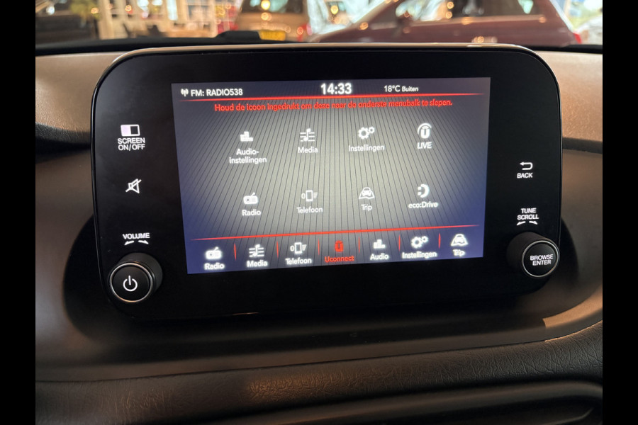 Fiat Tipo 1.4 Mirror Achteruitrijcamera - Airco - Parkeersensor achter - Licht metalen velgen 16 inch - Radio - Navigatie - Mistlampen - Led verlichting - Stuur multifunctioneel - Bluetooth - Cruise control - Ele