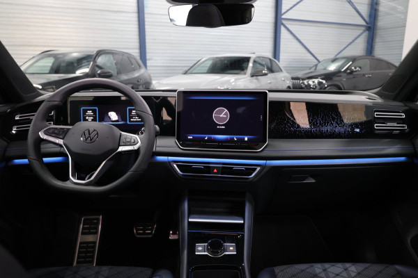Volkswagen Tiguan 1.5 eTSI 3x R-Line IQ+LED/VIRTUAL/SFEER/PANO/ALCANTARA+S.VERWARMING/20" LMV/CAM/LINE/ACC/ECC/12 MDN GARANTIE!