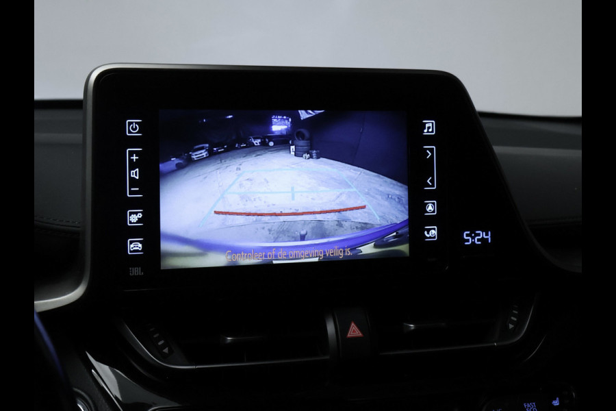 Toyota C-HR 1.8 Hybrid Style Sport (NAVI,CAMERA,STOEL/STUUR VERWARMING,CLIMATE,ADAPTIVE CRUISE,LED,GETINT,SPORTSTOELEN,LM VELGEN)