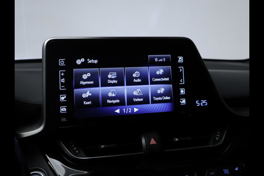 Toyota C-HR 1.8 Hybrid Style Sport (NAVI,CAMERA,STOEL/STUUR VERWARMING,CLIMATE,ADAPTIVE CRUISE,LED,GETINT,SPORTSTOELEN,LM VELGEN)