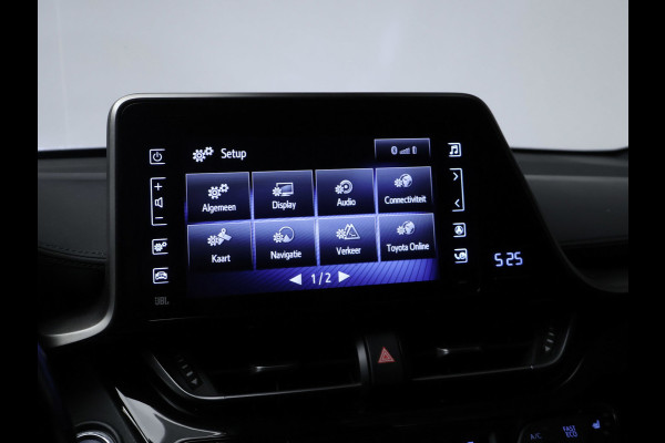 Toyota C-HR 1.8 Hybrid Style Sport (NAVI,CAMERA,STOEL/STUUR VERWARMING,CLIMATE,ADAPTIVE CRUISE,LED,GETINT,SPORTSTOELEN,LM VELGEN)