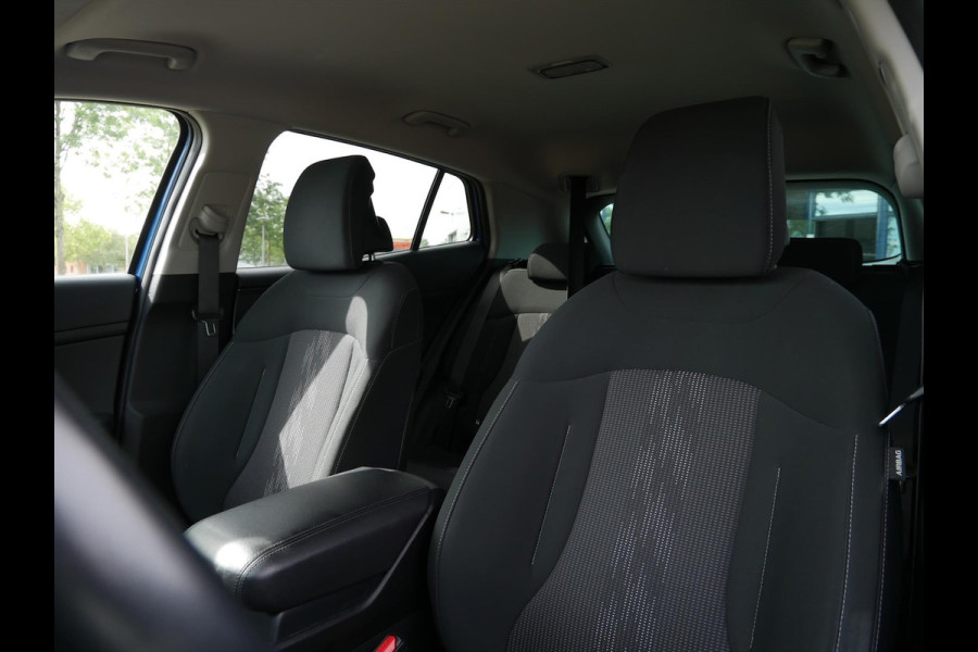 Kia Sportage 1.6 T-GDi 230pk Hybrid AT6 DynamicLine | Privacy | Carplay | Camera |