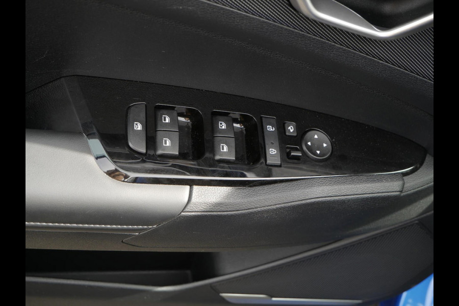 Kia Sportage 1.6 T-GDi 230pk Hybrid AT6 DynamicLine | Privacy | Carplay | Camera |
