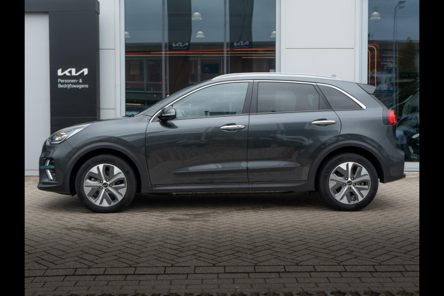 Kia e-Niro DynamicPlusLine 64 kWh SOH 98 % |Stoel en stuurverwarming | Schuif/-kanteldak | Achteruitrijcamera | Navigatie | Carplay | PDC voor & achter | Achteruitrijcamera