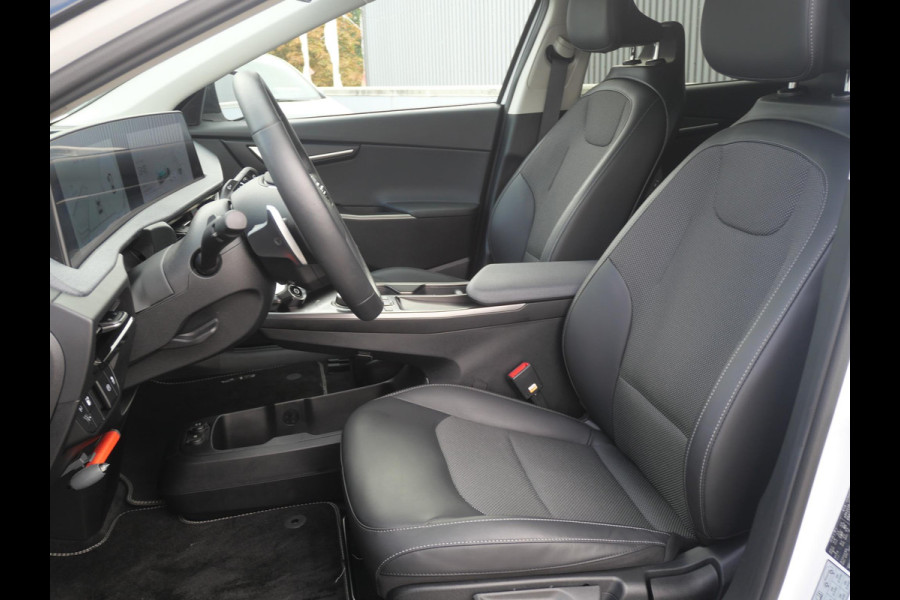 Kia Ev6 Light Edition 58 kWh | Camera | Carplay | Navi | Adaptief | Stoel/Stuurverwarming