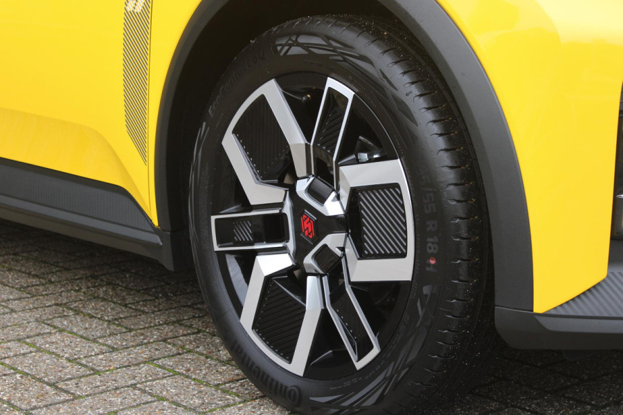 Renault 5 COMFORT RANGE TECHNO 150PK 52 kWh *NIEUWE AUTO!* | PACK WINTER TECHNO: (ELEKTRISCH VERWARMBARE VOORSTOELEN, ELEKTRISCH VERWARMBAAR STUURWIEL, BESTUUDERSSTOEL MET ELEKTRSCH VERSTELBARE LENDESTEUN, IN HOOGTE VERSTELBARE PASSAGIERSSTOEL) | ZWART DAK | LICHTMETALEN VELGEN 18" | ADAPTIVE CRUISE CONTROL | FULL LED KOPLAMPEN MET FRANSE VLAG | ELEKTRTISCH INKLABARE EN VERWARMBARE BUITENSPIEGELS | ACHTERUITRIJ CAMERA | SFEER VERLICHTING | GOOGLE MAPS NAVIGATIE | DRAADLOZE TELEFOONLADER | PRIVACY GLASS | 100KW SNELLAAD FUNCTIE | DRAADLOZE APPLE CARPLAY/ANDROID AUTO | DAB+ RADIO