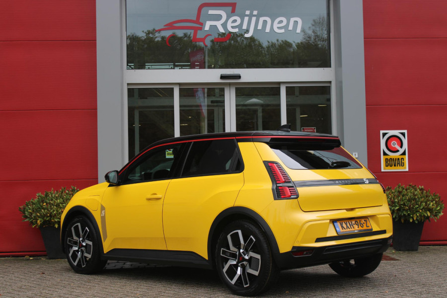 Renault 5 COMFORT RANGE TECHNO 150PK 52 kWh *NIEUWE AUTO!* | PACK WINTER TECHNO: (ELEKTRISCH VERWARMBARE VOORSTOELEN, ELEKTRISCH VERWARMBAAR STUURWIEL, BESTUUDERSSTOEL MET ELEKTRSCH VERSTELBARE LENDESTEUN, IN HOOGTE VERSTELBARE PASSAGIERSSTOEL) | ZWART DAK | LICHTMETALEN VELGEN 18" | ADAPTIVE CRUISE CONTROL | FULL LED KOPLAMPEN MET FRANSE VLAG | ELEKTRTISCH INKLABARE EN VERWARMBARE BUITENSPIEGELS | ACHTERUITRIJ CAMERA | SFEER VERLICHTING | GOOGLE MAPS NAVIGATIE | DRAADLOZE TELEFOONLADER | PRIVACY GLASS | 100KW SNELLAAD FUNCTIE | DRAADLOZE APPLE CARPLAY/ANDROID AUTO | DAB+ RADIO