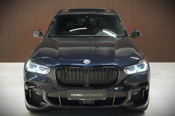BMW X5 xDrive45e High Executive M Sport | Panoramadak | Head-Up Display | Harman Kardon | Camera | Stoelverwarming | Softclose | Memory Seat | Luchtvering | Laser | Adaptive Cruise Control | Trekhaak | Achterbank Verwarmd | App