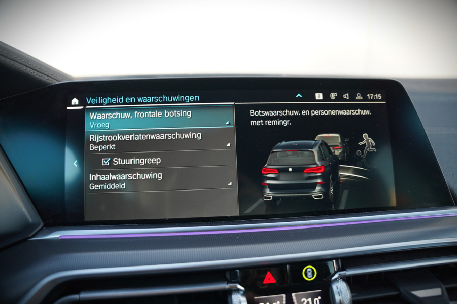 BMW X5 xDrive45e High Executive M Sport | Panoramadak | Head-Up Display | Harman Kardon | Camera | Stoelverwarming | Softclose | Memory Seat | Luchtvering | Laser | Adaptive Cruise Control | Trekhaak | Achterbank Verwarmd | App