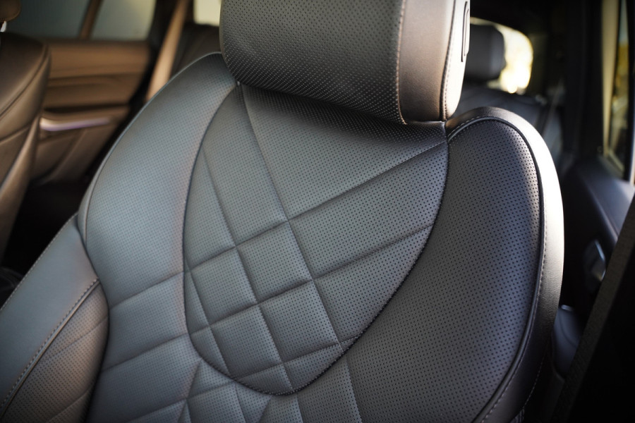 BMW X5 xDrive45e High Executive M Sport | Panoramadak | Head-Up Display | Harman Kardon | Camera | Stoelverwarming | Softclose | Memory Seat | Luchtvering | Laser | Adaptive Cruise Control | Trekhaak | Achterbank Verwarmd | App