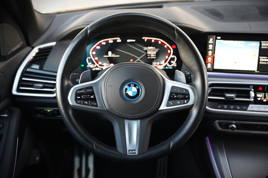 BMW X5 xDrive45e High Executive M Sport | Panoramadak | Head-Up Display | Harman Kardon | Camera | Stoelverwarming | Softclose | Memory Seat | Luchtvering | Laser | Adaptive Cruise Control | Trekhaak | Achterbank Verwarmd | App