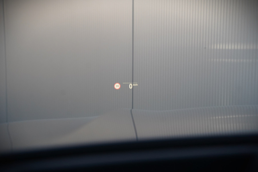 BMW X5 xDrive45e High Executive M Sport | Panoramadak | Head-Up Display | Harman Kardon | Camera | Stoelverwarming | Softclose | Memory Seat | Luchtvering | Laser | Adaptive Cruise Control | Trekhaak | Achterbank Verwarmd | App