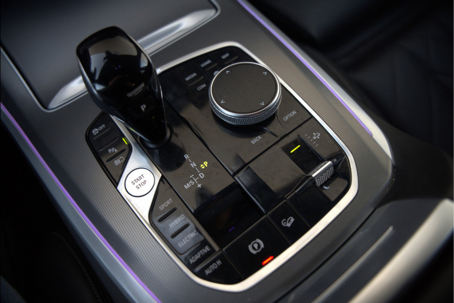 BMW X5 xDrive45e High Executive M Sport | Panoramadak | Head-Up Display | Harman Kardon | Camera | Stoelverwarming | Softclose | Memory Seat | Luchtvering | Laser | Adaptive Cruise Control | Trekhaak | Achterbank Verwarmd | App