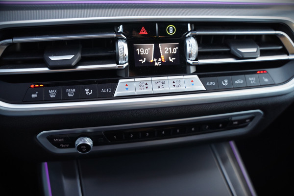 BMW X5 xDrive45e High Executive M Sport | Panoramadak | Head-Up Display | Harman Kardon | Camera | Stoelverwarming | Softclose | Memory Seat | Luchtvering | Laser | Adaptive Cruise Control | Trekhaak | Achterbank Verwarmd | App