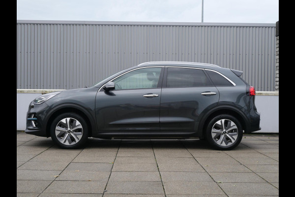 Kia e-Niro DynamicPlusLine 64 kWh | Navi | Carplay | Stoel/stuurverwarming | Adaptief | Camera | Schuif/kanteldak |