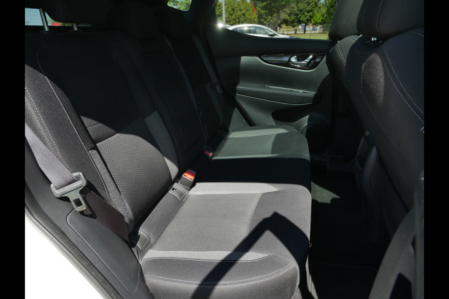 Nissan QASHQAI 1.3 DIG-T 160pk DCT Design Edition | Automaat | Pano | Stoelverwarming |