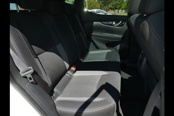 Nissan QASHQAI 1.3 DIG-T 160pk DCT Design Edition | Automaat | Pano | Stoelverwarming |