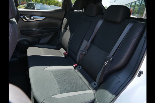 Nissan QASHQAI 1.3 DIG-T 160pk DCT Design Edition | Automaat | Pano | Stoelverwarming |