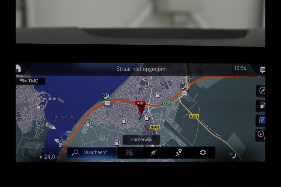 Mercedes-Benz EQA 250 Business Solution Luxury 67 kWh | SOH 95,3% | Half leder | Stoelverwarming | Adaptive cruise | Camera | Park assist | Sfeerverlichting