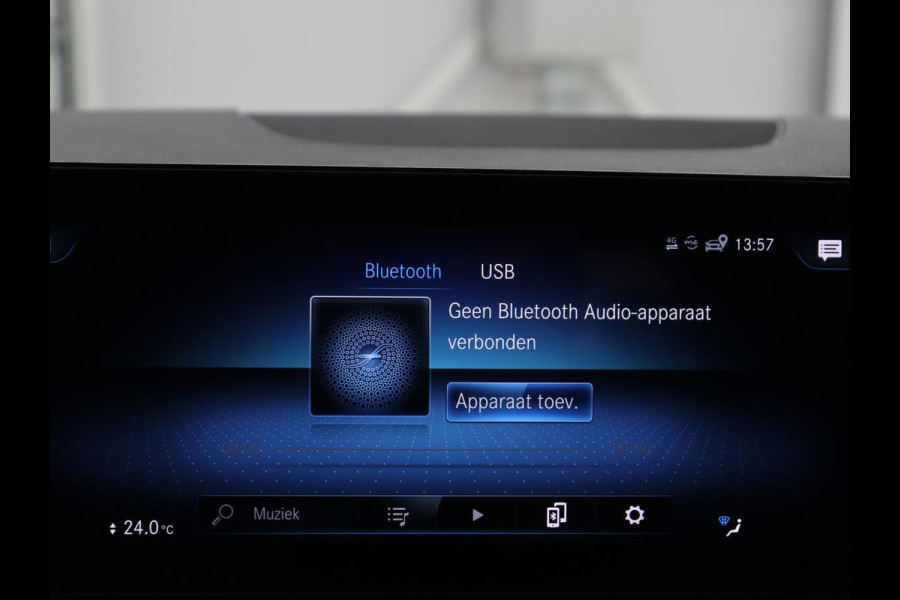 Mercedes-Benz EQA 250 Business Solution Luxury 67 kWh | SOH 95,3% | Half leder | Stoelverwarming | Adaptive cruise | Camera | Park assist | Sfeerverlichting