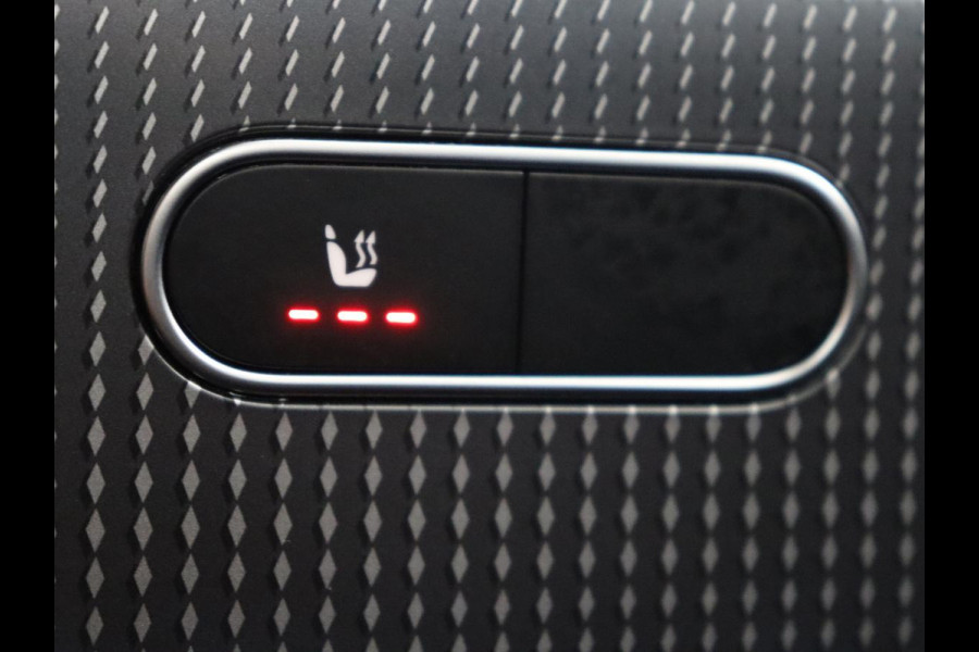 Mercedes-Benz EQA 250 Business Solution Luxury 67 kWh | SOH 95,3% | Half leder | Stoelverwarming | Adaptive cruise | Camera | Park assist | Sfeerverlichting