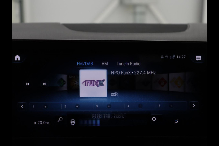 Mercedes-Benz GLA 200 Style | Half leder | Stoelverwarming | Trekhaak | Cruise control | Camera | Park assist | Carplay | Sfeerverlichting