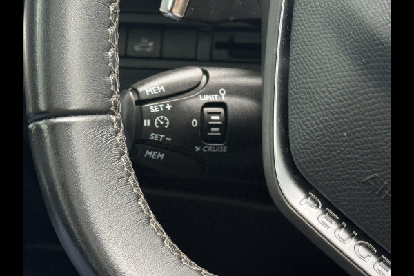 Peugeot 3008 1.2 PureTech Allure NL-AUTO | PANODAK | TREKHAAK