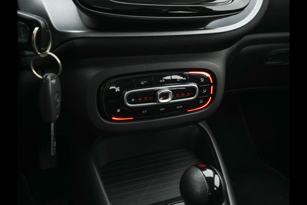 Smart Forfour EQ Passion 18 kWh (3-Fase-22kW) {SoH-95%} Aut.*FACE-LIFT | LED-LIGHTS | HEATED-COMFORTSEATS | CRUISE | ECC | DAB | SMART-AUDIO | COOL/AUDIO-PACK | 15"ALU*