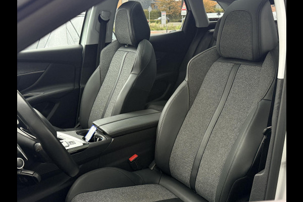 Peugeot 3008 1.2 PureTech Allure NL-AUTO | PANODAK | TREKHAAK