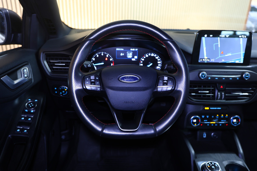 Ford FOCUS Wagon 1.0 EcoBoost ST line AUTOM NAVI B&O ACC CAMERA PDC LED STOELVW '18