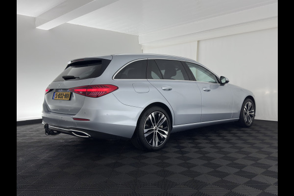 Mercedes-Benz C-Klasse Estate 300 e Luxury Line (Plug-in) [3-Fase-11kW] (INCL.BTW) Aut. *FULL-LED | AMBIENT-LIGHT | TOP-VIEW | MEMORY-PACK | WIDESCREEN-COCKPIT | HEATED-COMFORTSEATS | NAVI-FULLMAP | SHIFTPADDLES | PRIVACY-GLASS | DAB | 18''ALU*