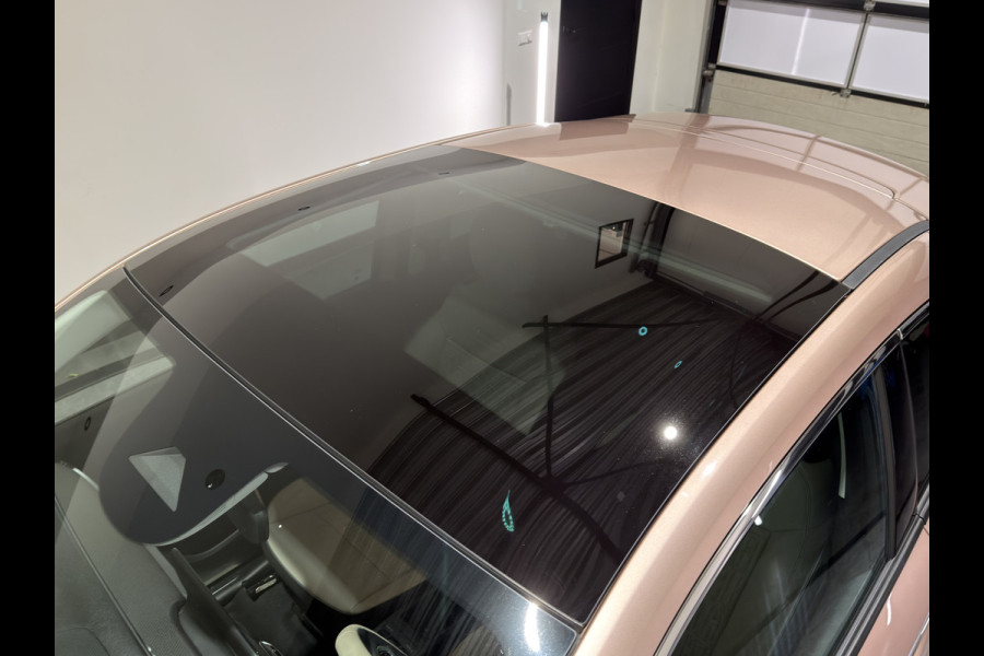 Fiat 500 La Prima 42 kWh | pano dak | Led voor \ achter licht | JBL! audio | Stoelverwarming |
