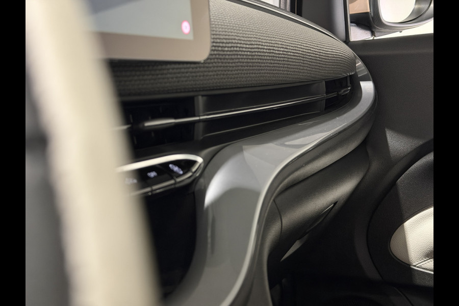 Fiat 500 La Prima 42 kWh | pano dak | Led voor \ achter licht | JBL! audio | Stoelverwarming |
