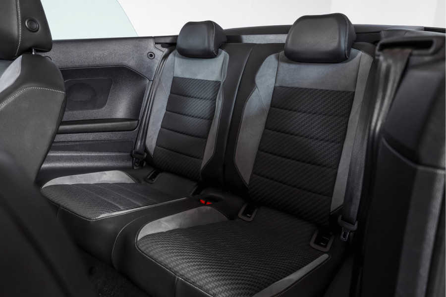 Volkswagen T-Roc Cabrio 1.5 TSI 150 PK R-Line | Dig. Cockpit | Adapt. Cruise | Stoelverw. | PDC | Carplay / Android | ECC | LM 17" |