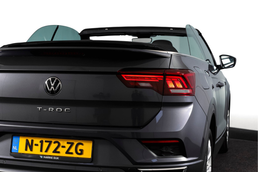 Volkswagen T-Roc Cabrio 1.5 TSI 150 PK R-Line | Dig. Cockpit | Adapt. Cruise | Stoelverw. | PDC | Carplay / Android | ECC | LM 17" |