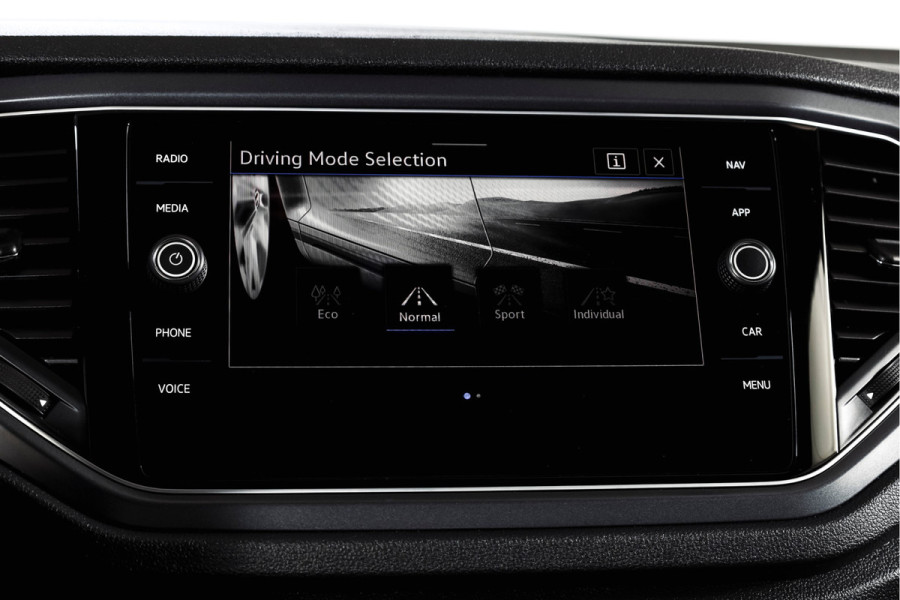 Volkswagen T-Roc Cabrio 1.5 TSI 150 PK R-Line | Dig. Cockpit | Adapt. Cruise | Stoelverw. | PDC | Carplay / Android | ECC | LM 17" |