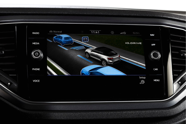 Volkswagen T-Roc Cabrio 1.5 TSI 150 PK R-Line | Dig. Cockpit | Adapt. Cruise | Stoelverw. | PDC | Carplay / Android | ECC | LM 17" |