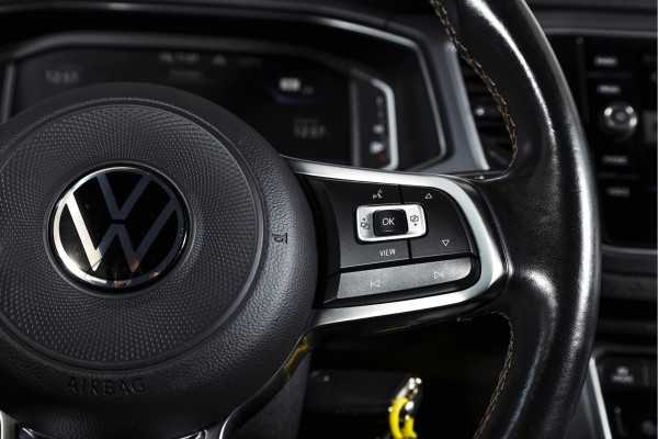 Volkswagen T-Roc Cabrio 1.5 TSI 150 PK R-Line | Dig. Cockpit | Adapt. Cruise | Stoelverw. | PDC | Carplay / Android | ECC | LM 17" |