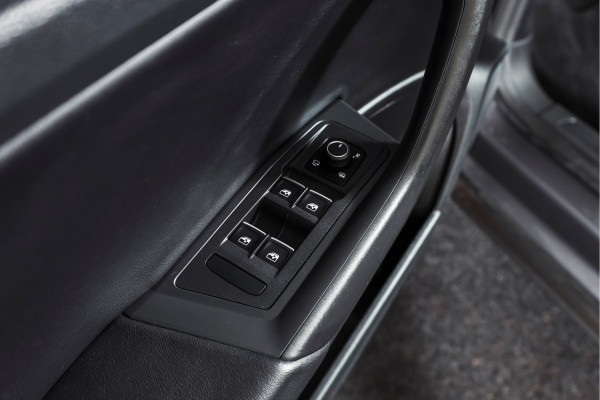 Volkswagen T-Roc Cabrio 1.5 TSI 150 PK R-Line | Dig. Cockpit | Adapt. Cruise | Stoelverw. | PDC | Carplay / Android | ECC | LM 17" |