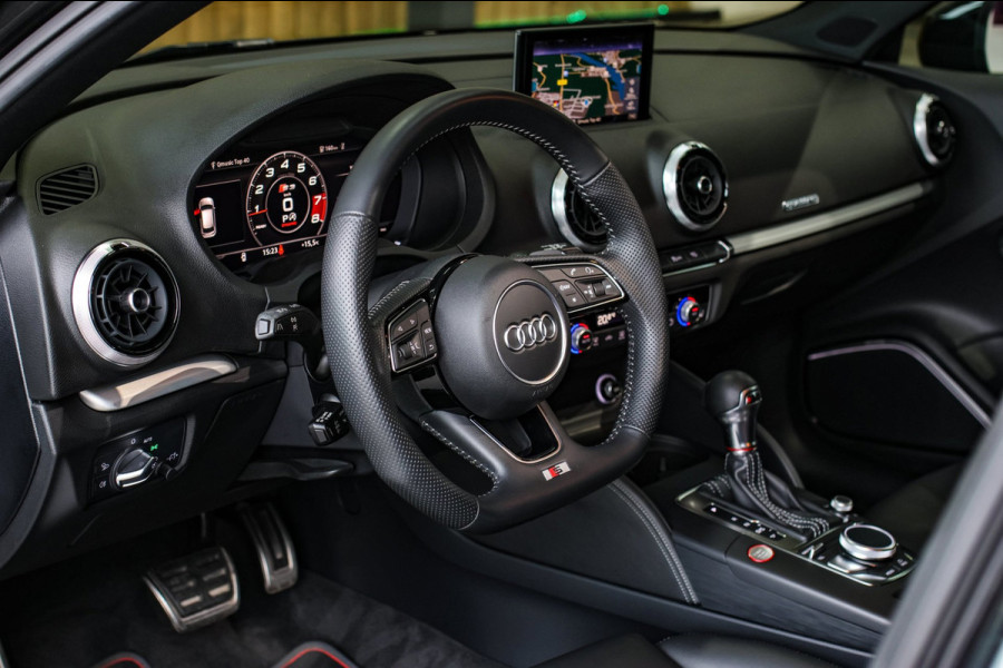 Audi S3 Sportback 2.0 TFSI Quattro *Pano*RS-Stoelen*B&O*Keyless*Camera*