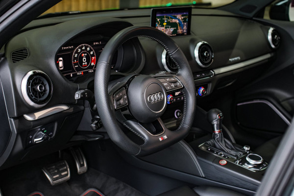Audi S3 Sportback 2.0 TFSI Quattro *Pano*RS-Stoelen*B&O*Keyless*Camera*
