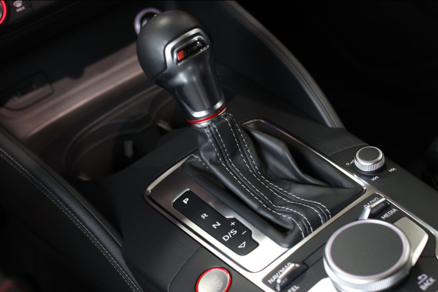 Audi S3 Sportback 2.0 TFSI Quattro *Pano*RS-Stoelen*B&O*Keyless*Camera*