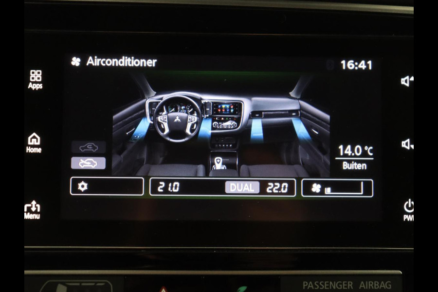 Mitsubishi Outlander 2.4 PHEV Pure+ | SOH 71,8% | Leder | Trekhaak | Cruise control | Stuur/stoelverwarming | Doedehoek detectie | 360 camera | Bluetooth | Climate control