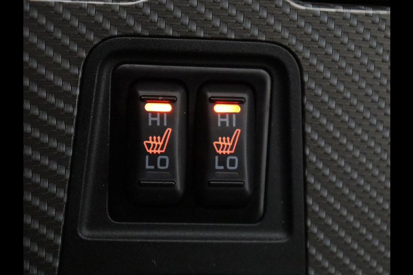 Mitsubishi Outlander 2.4 PHEV Pure+ | SOH 71,8% | Leder | Trekhaak | Cruise control | Stuur/stoelverwarming | Doedehoek detectie | 360 camera | Bluetooth | Climate control