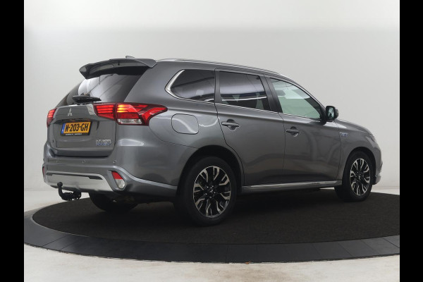 Mitsubishi Outlander 2.4 PHEV Pure+ | SOH 71,8% | Leder | Trekhaak | Cruise control | Stuur/stoelverwarming | Doedehoek detectie | 360 camera | Bluetooth | Climate control