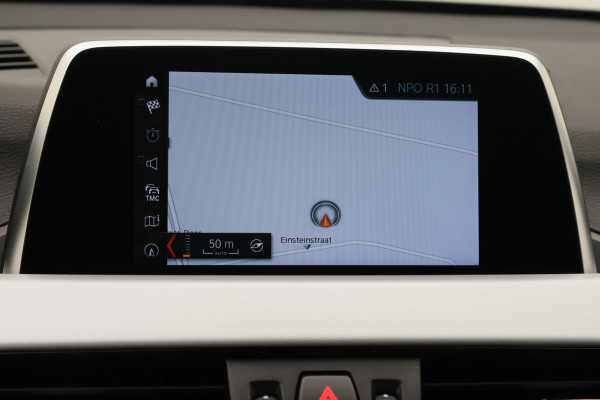 BMW X1 sDrive16d High Executive Leer, Navigatie, Bluetooth, PDC, 17"